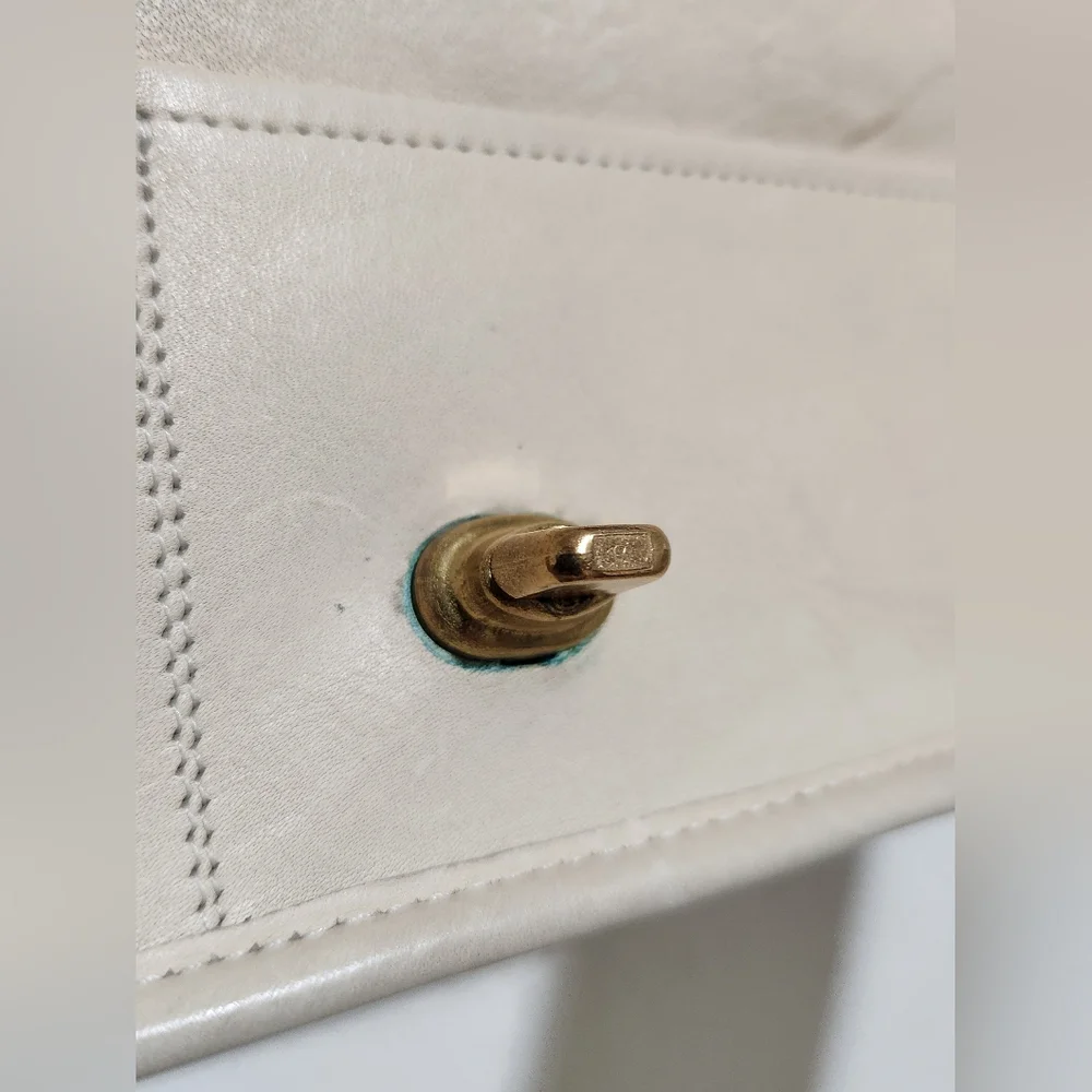 Vintage Coach Shoulder Purse 9385 - Bone - Picture 9 of 15